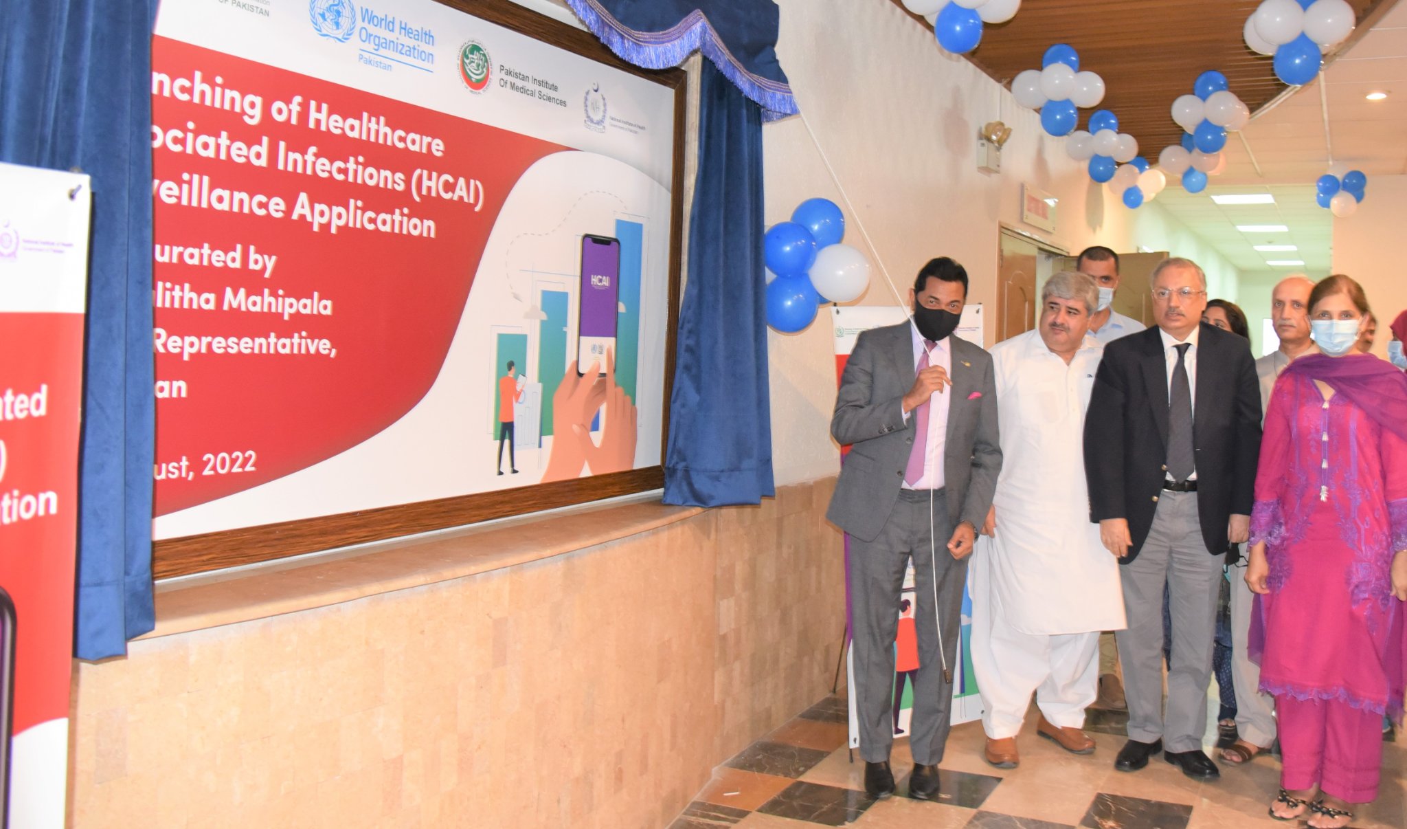 Dr. Palitha Mahipala, WHO Representative to Pakistan inaugurating the HCAI Surveillance Application